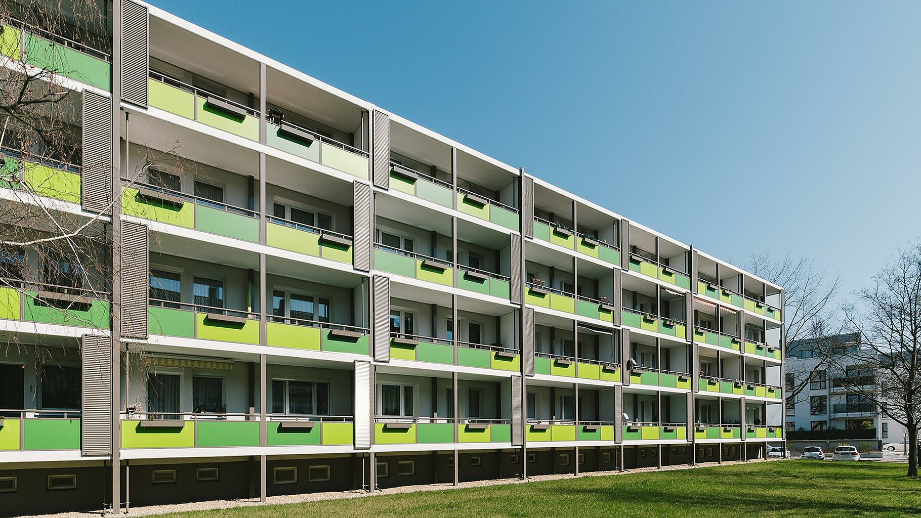 Ergebnis der äußeren Sanierung von Wohngebäude P2 durch das Görlitzer AIP Architekturbüro 