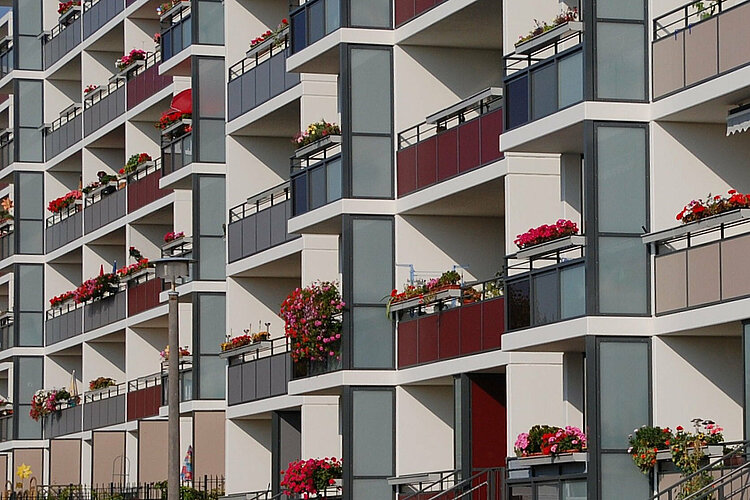 Sanierung Industrieller Wohnungsbau Balkone in Görlitz als Projekt des Architekturbüros AIP Lausitz
