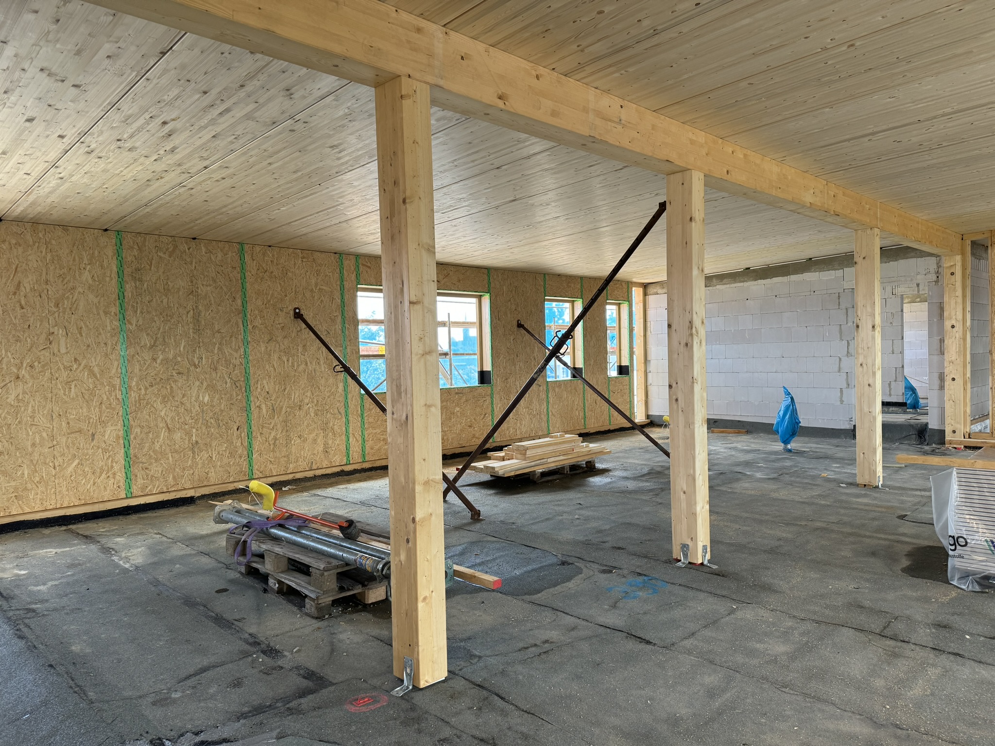 Innenbereich des Wohnblocks auf der Adolph-Kolping-Str. 11-29 in Bautzen während der Bauphase durch AIP Görlitz 