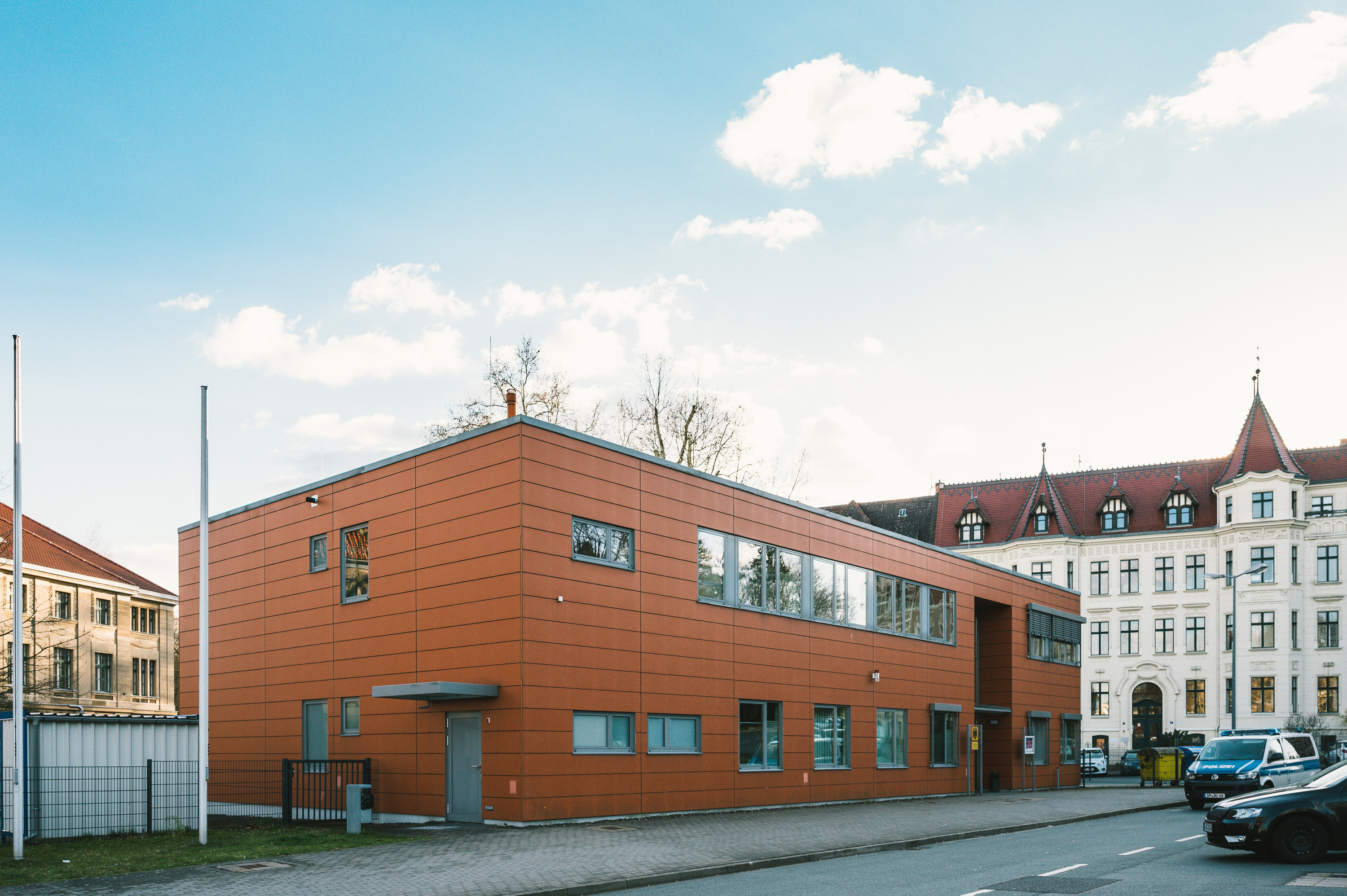 Vorderseite Grenzübergangsstelle Görlitz Zgorzelec als Projekt des Architekturbüros AIP aus der Lausitz